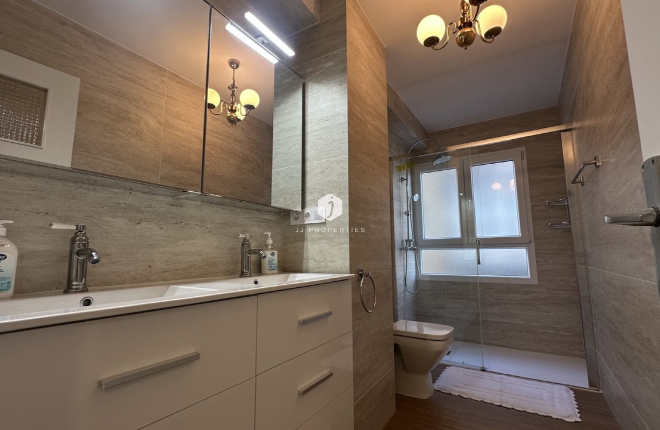 D'occasion - Appartement -
Torrevieja - Costa Blanca