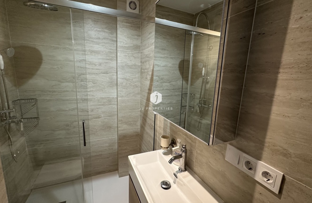 D'occasion - Appartement -
Torrevieja - Costa Blanca