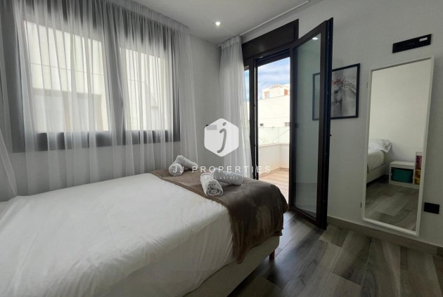 Segunda mano - Villa -
Los Balcones - Costa Blanca