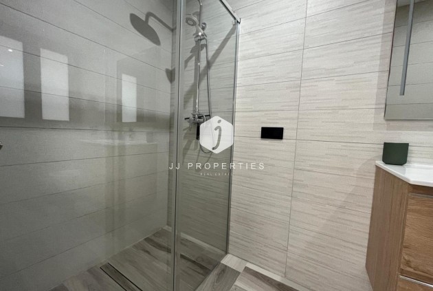 Segunda mano - Villa -
Los Balcones - Costa Blanca