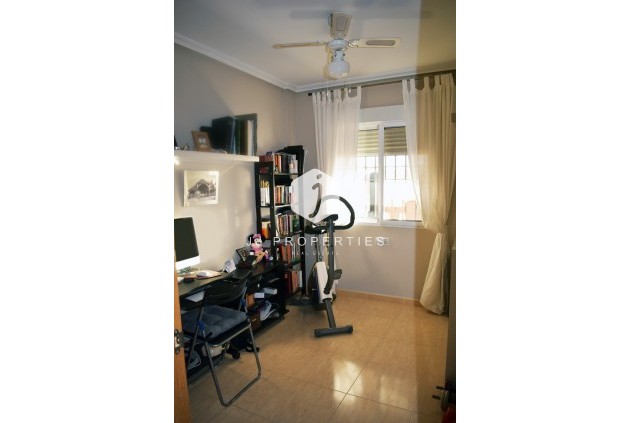 Z drugiej ręki - Szalet -
Torrevieja