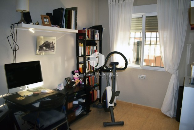 Z drugiej ręki - Szalet -
Torrevieja