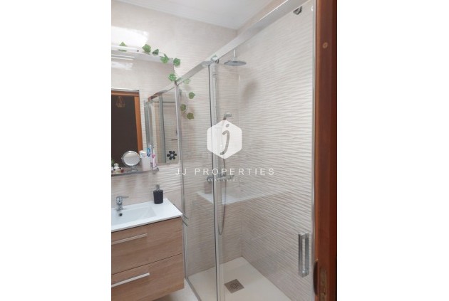 Z drugiej ręki - Szalet -
Torrevieja