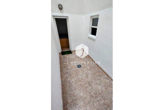 Resale - Apartment / flat -
Torrevieja - Playa de los Locos