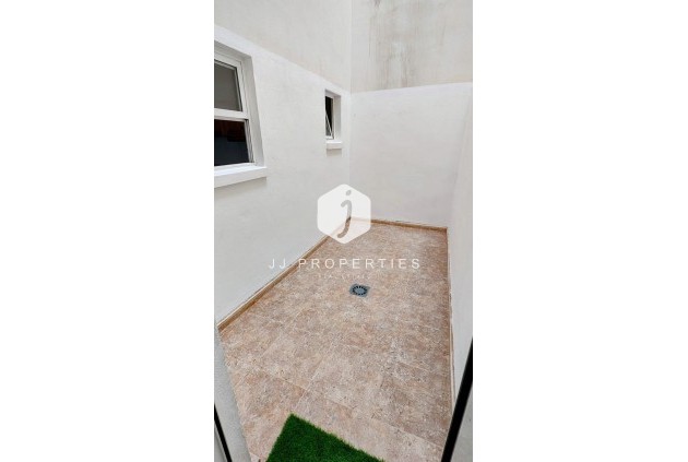 Resale - Apartment / flat -
Torrevieja - Playa de los Locos