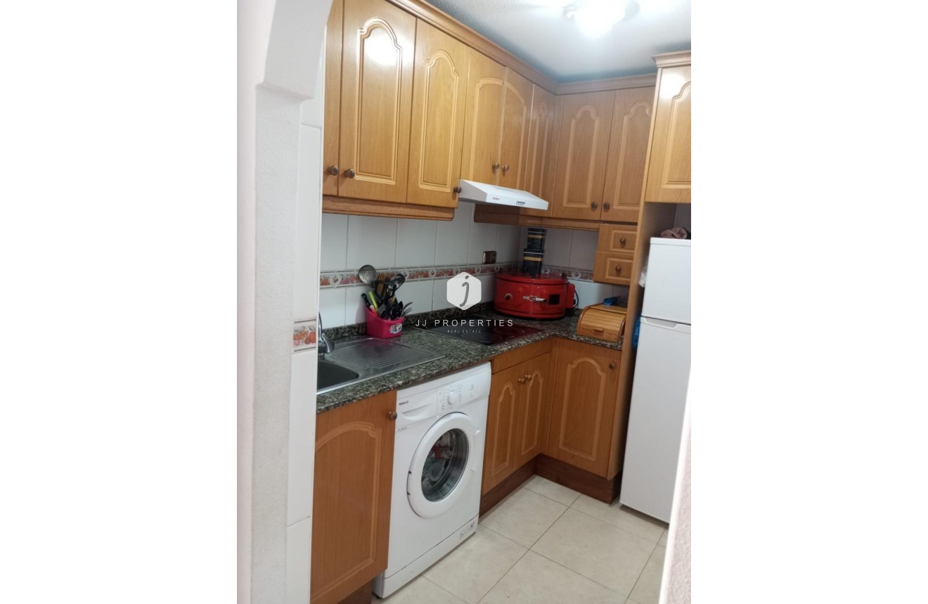 Z drugiej ręki - Daszek -
Torrevieja