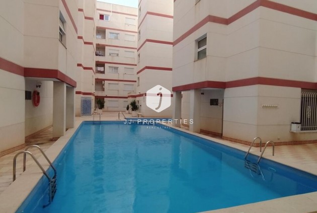 Segunda mano - Apartamento / piso -
Torrevieja - PARQUE DE LAS NACIONES