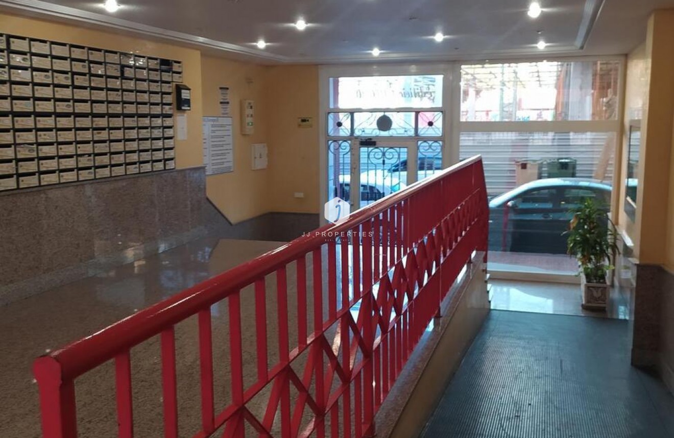 Segunda mano - Apartamento / piso -
Torrevieja - PARQUE DE LAS NACIONES