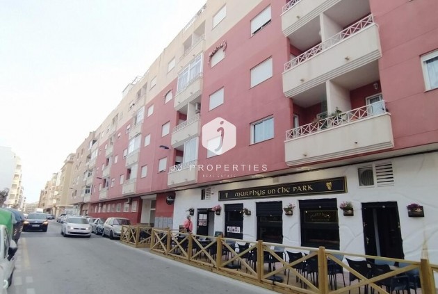 Segunda mano - Apartamento / piso -
Torrevieja - PARQUE DE LAS NACIONES