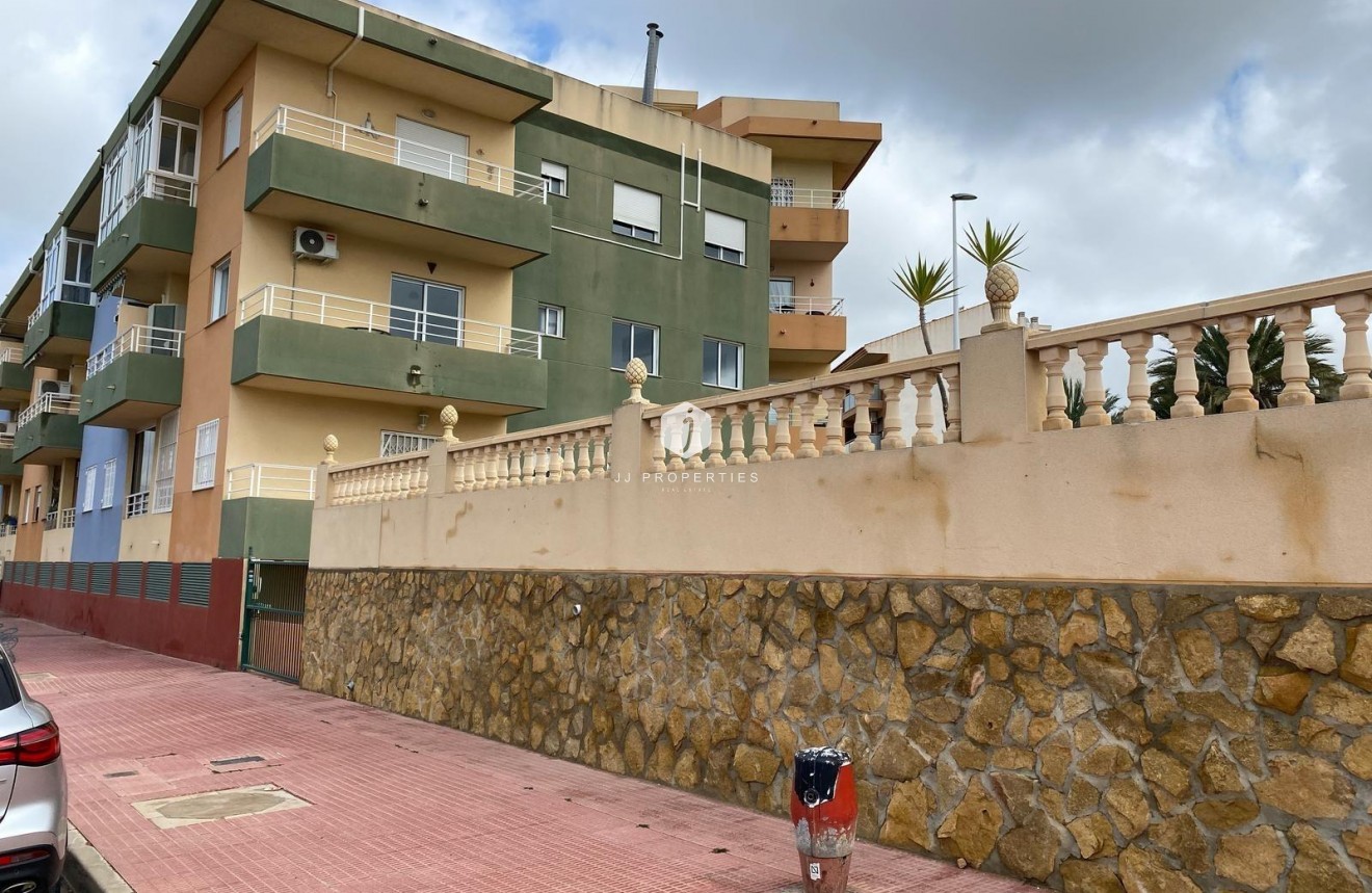 Segunda mano - Apartamento / piso -
San Miguel de Salinas - Pueblo 9