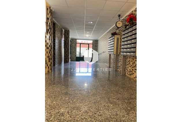 Segunda mano - Apartamento / piso -
San Miguel de Salinas - Pueblo 9