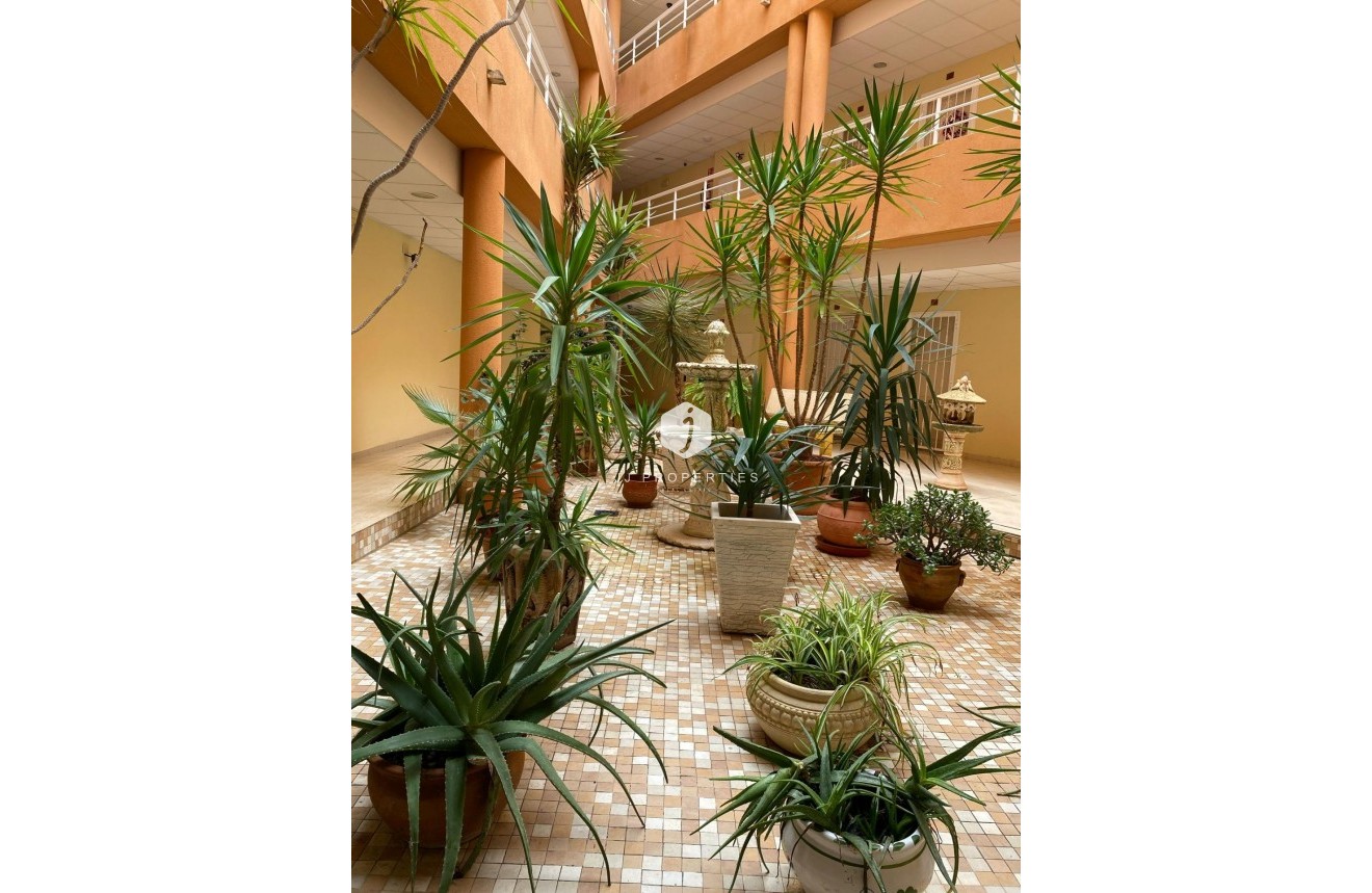 Segunda mano - Apartamento / piso -
San Miguel de Salinas - Pueblo 9