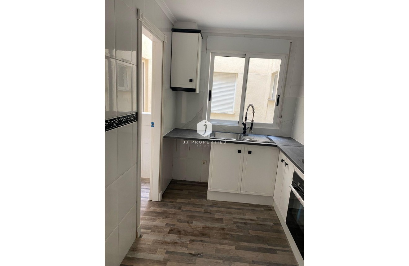 Segunda mano - Apartamento / piso -
San Miguel de Salinas - Pueblo 9