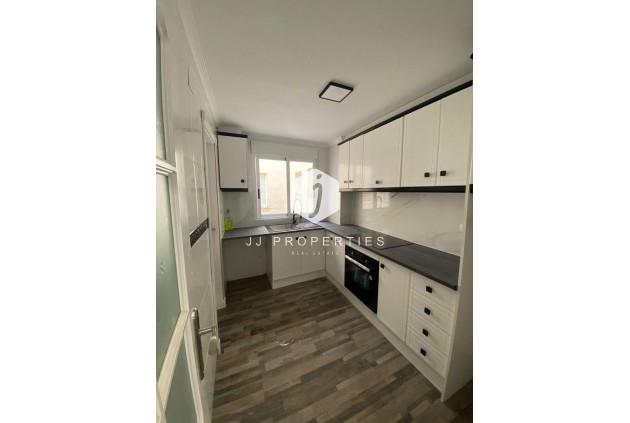 Segunda mano - Apartamento / piso -
San Miguel de Salinas - Pueblo 9