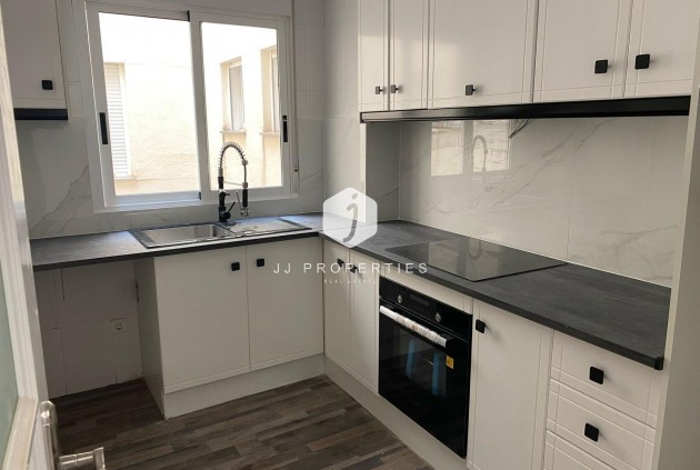 Segunda mano - Apartamento / piso -
San Miguel de Salinas - Pueblo 9