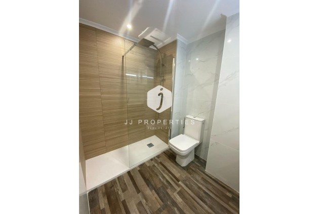 Segunda mano - Apartamento / piso -
San Miguel de Salinas - Pueblo 9