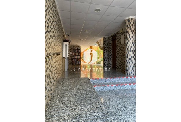 Segunda mano - Apartamento / piso -
San Miguel de Salinas - Pueblo 9