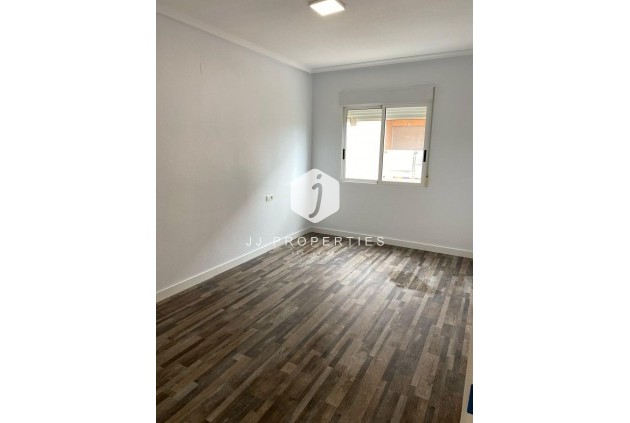 Segunda mano - Apartamento / piso -
San Miguel de Salinas - Pueblo 9