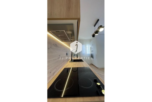 Segunda mano - Apartamento / piso -
Torrevieja - PARQUE DE LAS NACIONES