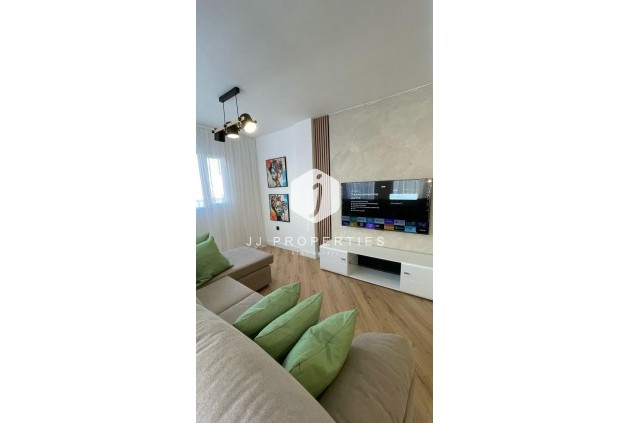 Segunda mano - Apartamento / piso -
Torrevieja - PARQUE DE LAS NACIONES