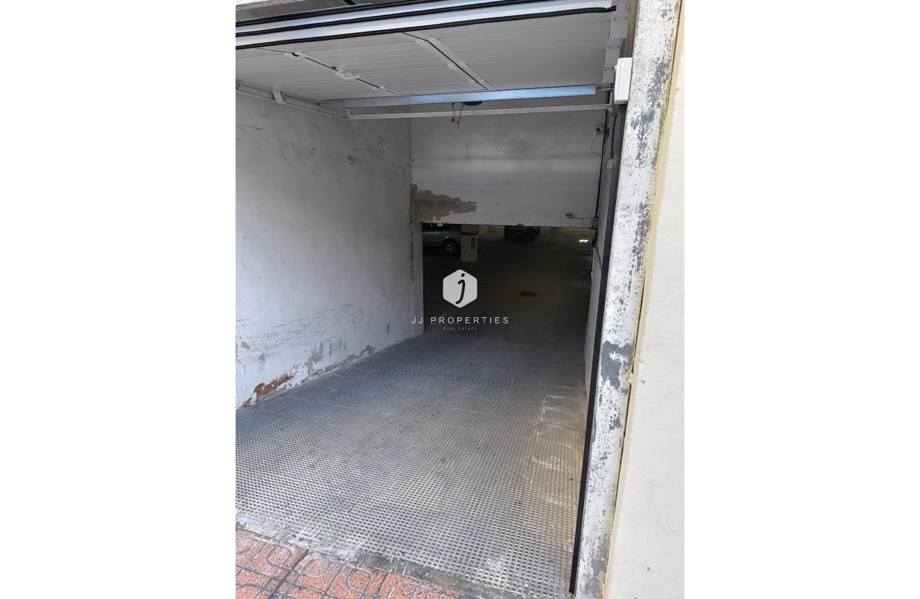 Segunda mano - Apartamento / piso -
Torrevieja - Las Piscinas Naturales