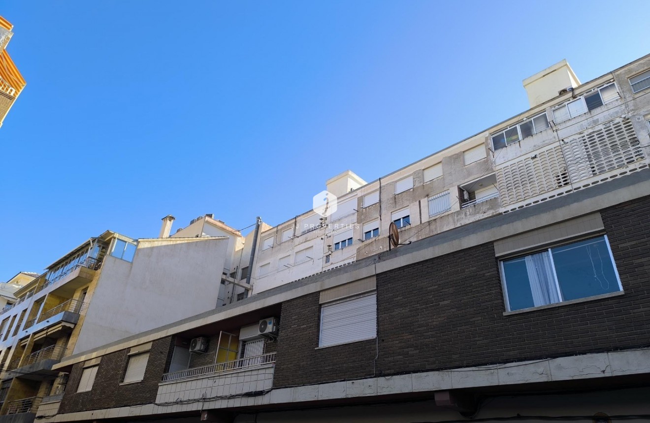 Segunda mano - Apartamento / piso -
Torrevieja - Las Piscinas Naturales