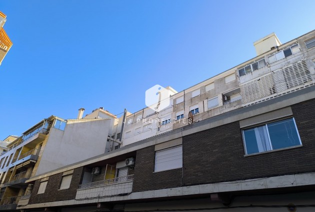 Segunda mano - Apartamento / piso -
Torrevieja - Las Piscinas Naturales