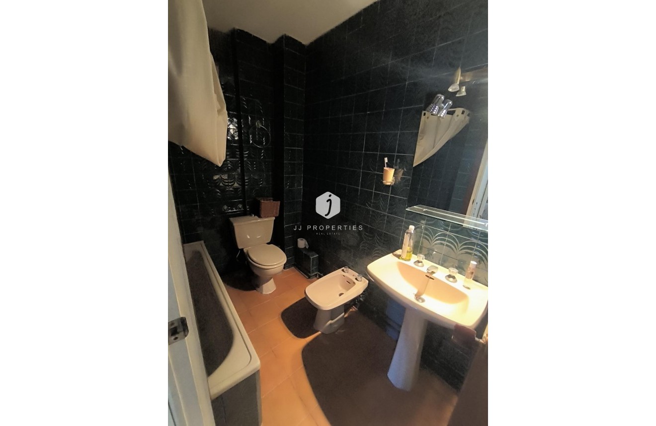 Segunda mano - Apartamento / piso -
Torrevieja - Las Piscinas Naturales