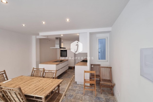 Segunda mano - Apartamento / piso -
Torrevieja