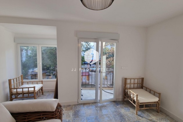 Segunda mano - Apartamento / piso -
Torrevieja