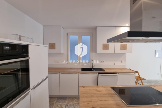 Segunda mano - Apartamento / piso -
Torrevieja