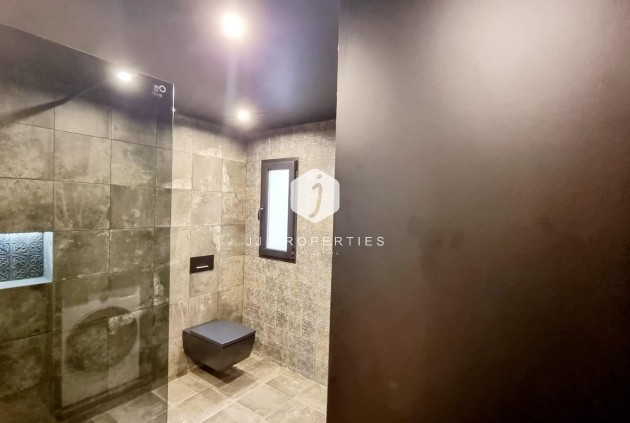 Segunda mano - Apartamento / piso -
Torrevieja