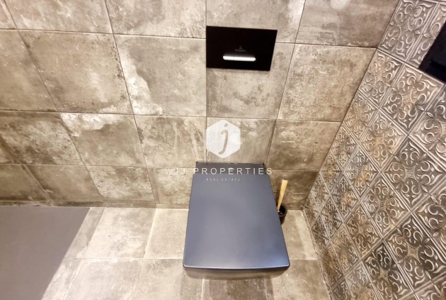 Segunda mano - Apartamento / piso -
Torrevieja