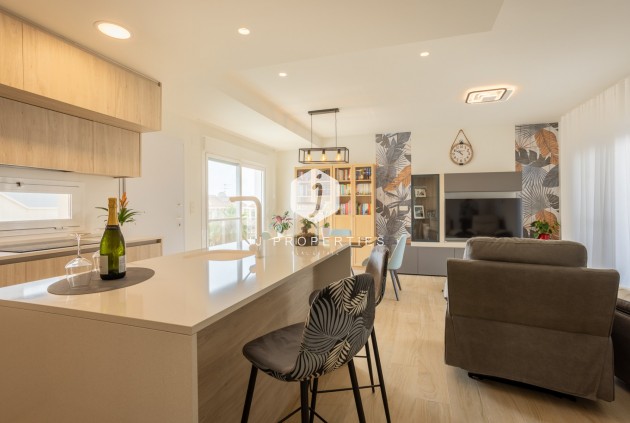 Segunda mano - Apartamento / piso -
San Miguel de Salinas - Inland