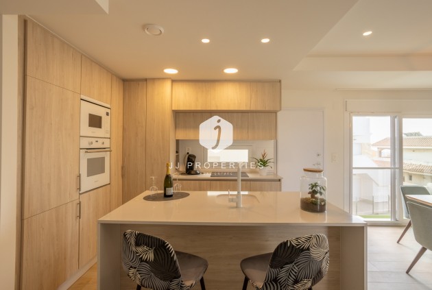 Segunda mano - Apartamento / piso -
San Miguel de Salinas - Inland