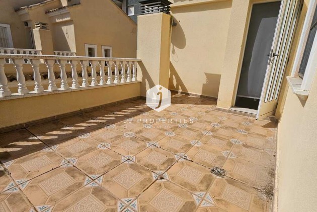 Segunda mano - Villa -
Guardamar del Segura - Campomar