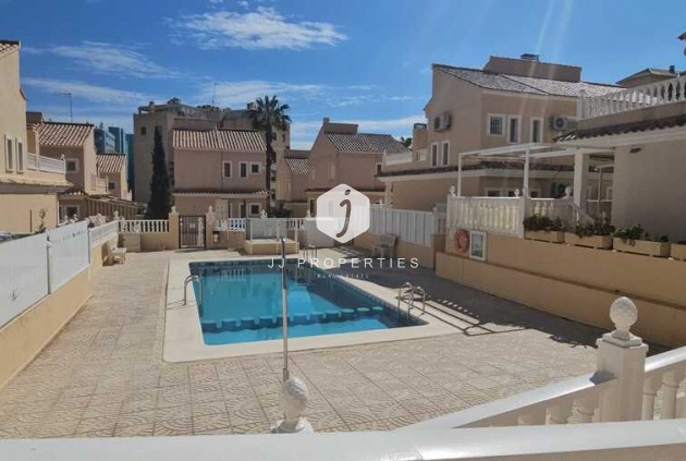 Segunda mano - Villa -
Guardamar del Segura - Campomar