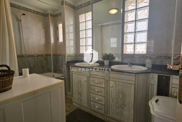 Segunda mano - Villa -
Guardamar del Segura - Campomar