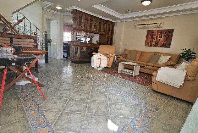 Segunda mano - Villa -
Guardamar del Segura - Campomar