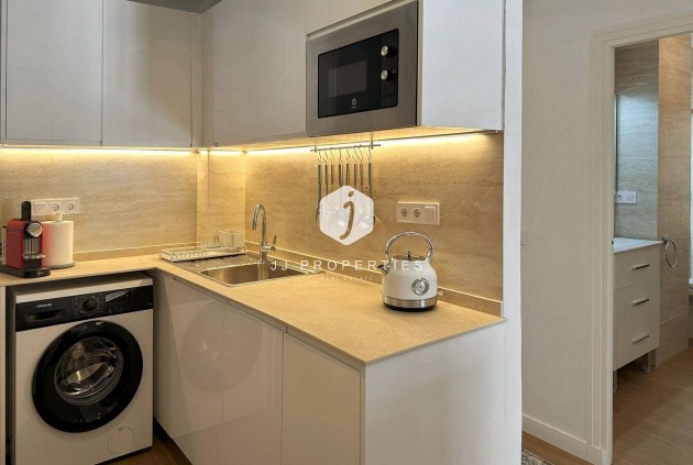 Segunda mano - Apartamento / piso -
Torrevieja - Centro