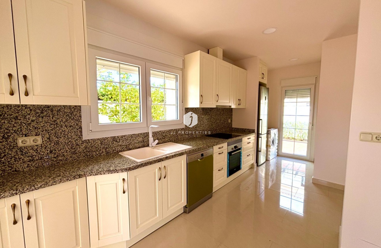 Aus zweiter Hand - Villa -
Cabo Roig - Costa Blanca