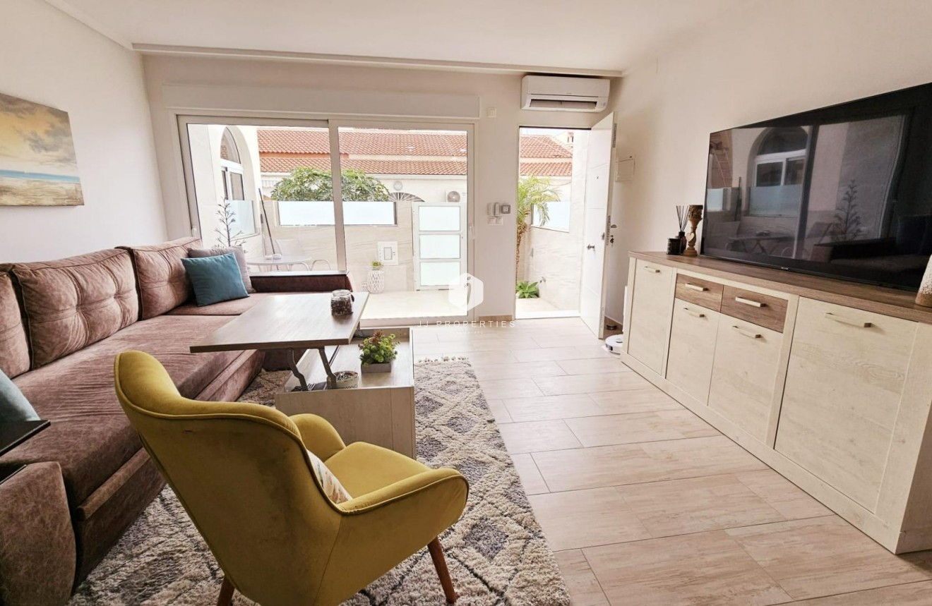 Segunda mano - Duplex -
Torrevieja - La siesta