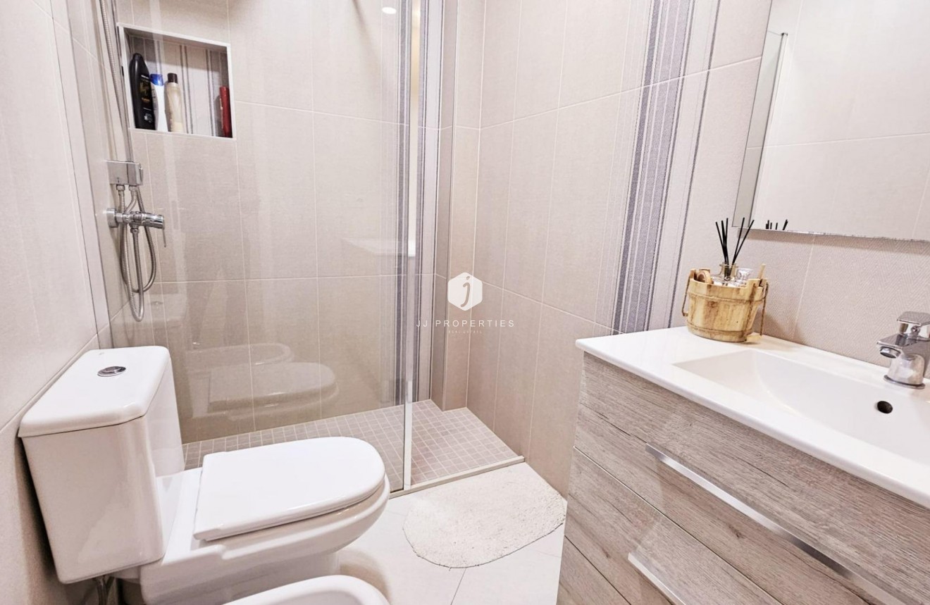 Segunda mano - Duplex -
Torrevieja - La siesta