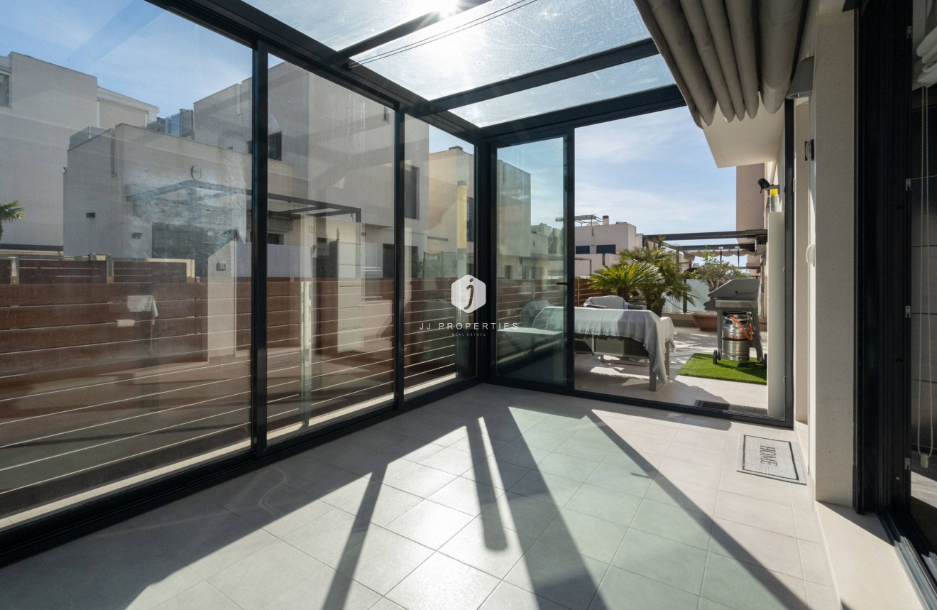 D'occasion - Villa -
Torrevieja - Aguas Nuevas 2