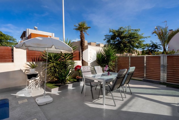 D'occasion - Villa -
Torrevieja - Aguas Nuevas 2