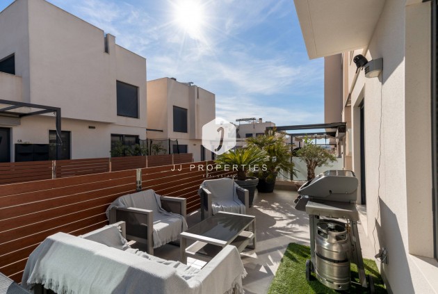 D'occasion - Villa -
Torrevieja - Aguas Nuevas 2