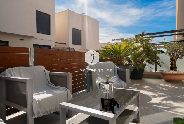 D'occasion - Villa -
Torrevieja - Aguas Nuevas 2