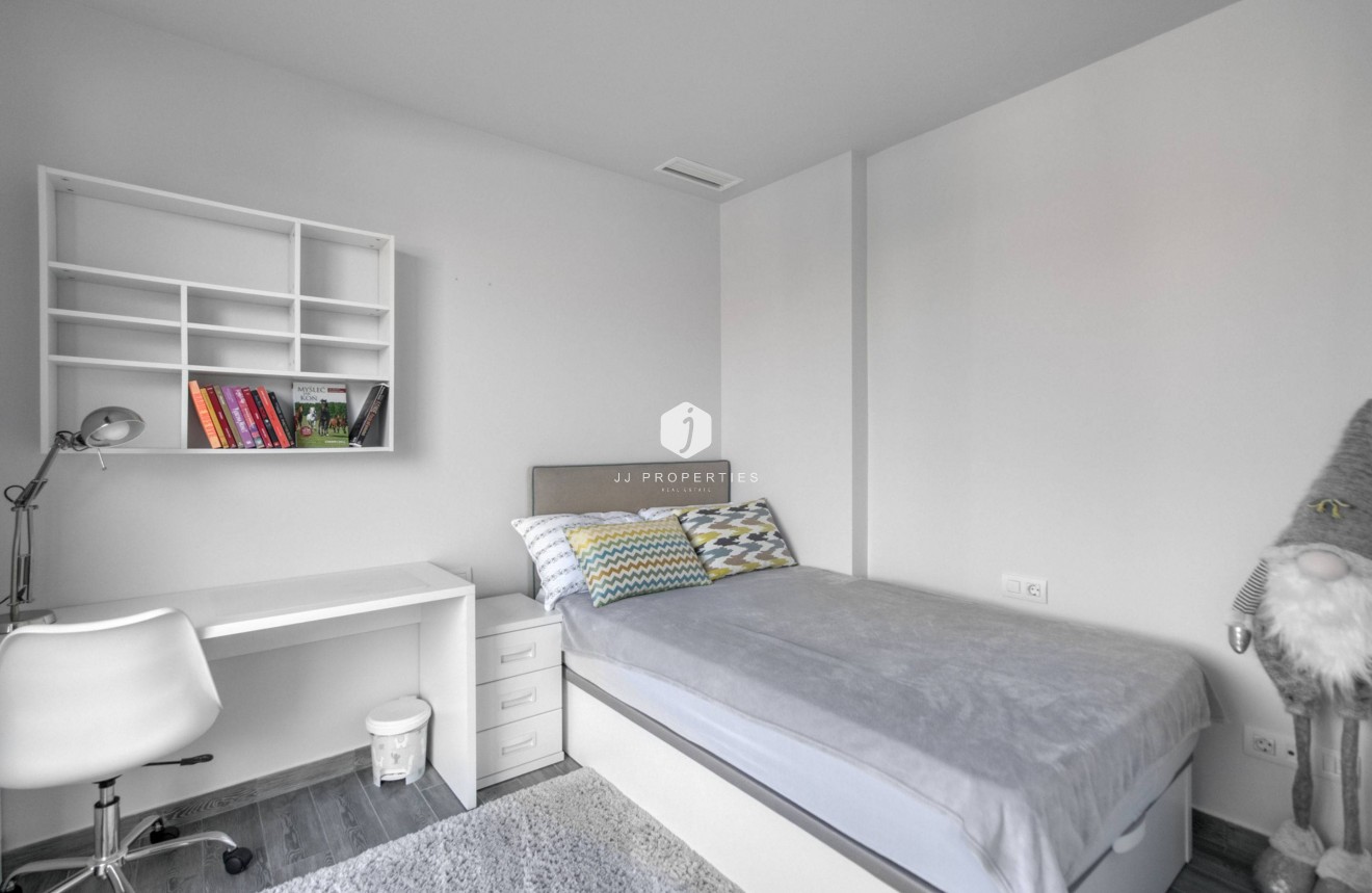 D'occasion - Villa -
Torrevieja - Aguas Nuevas 2