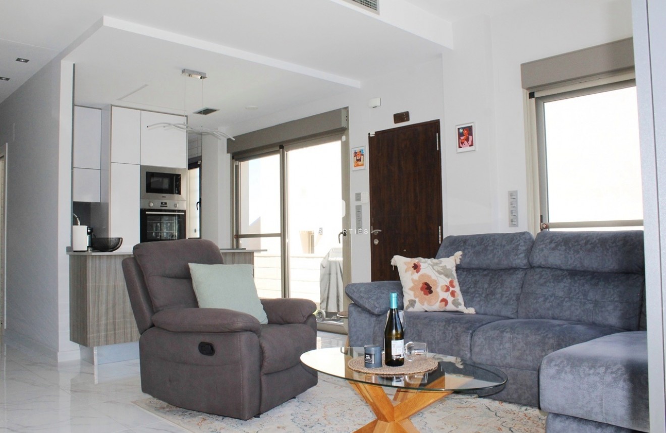 Segunda mano - Villa -
Orihuela Costa - Costa Blanca