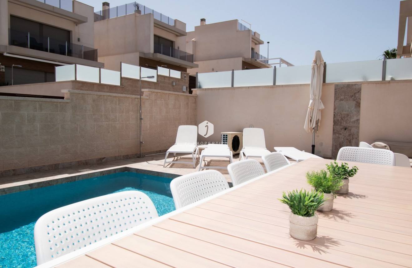 Segunda mano - Villa -
Orihuela Costa - Costa Blanca